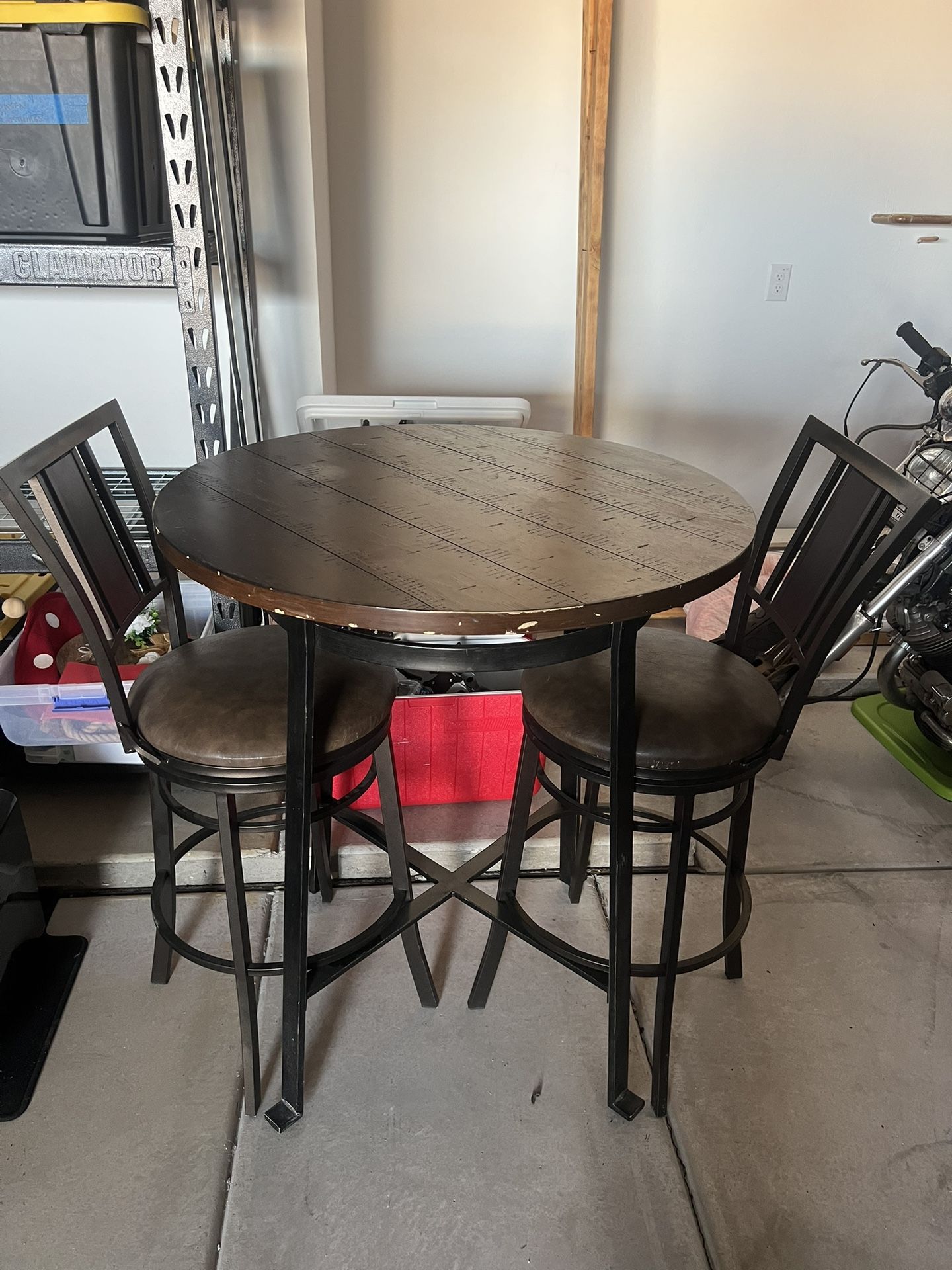 Small Kitchen/Bar Table