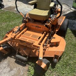 1 Owner Scag 61 Inch Cut