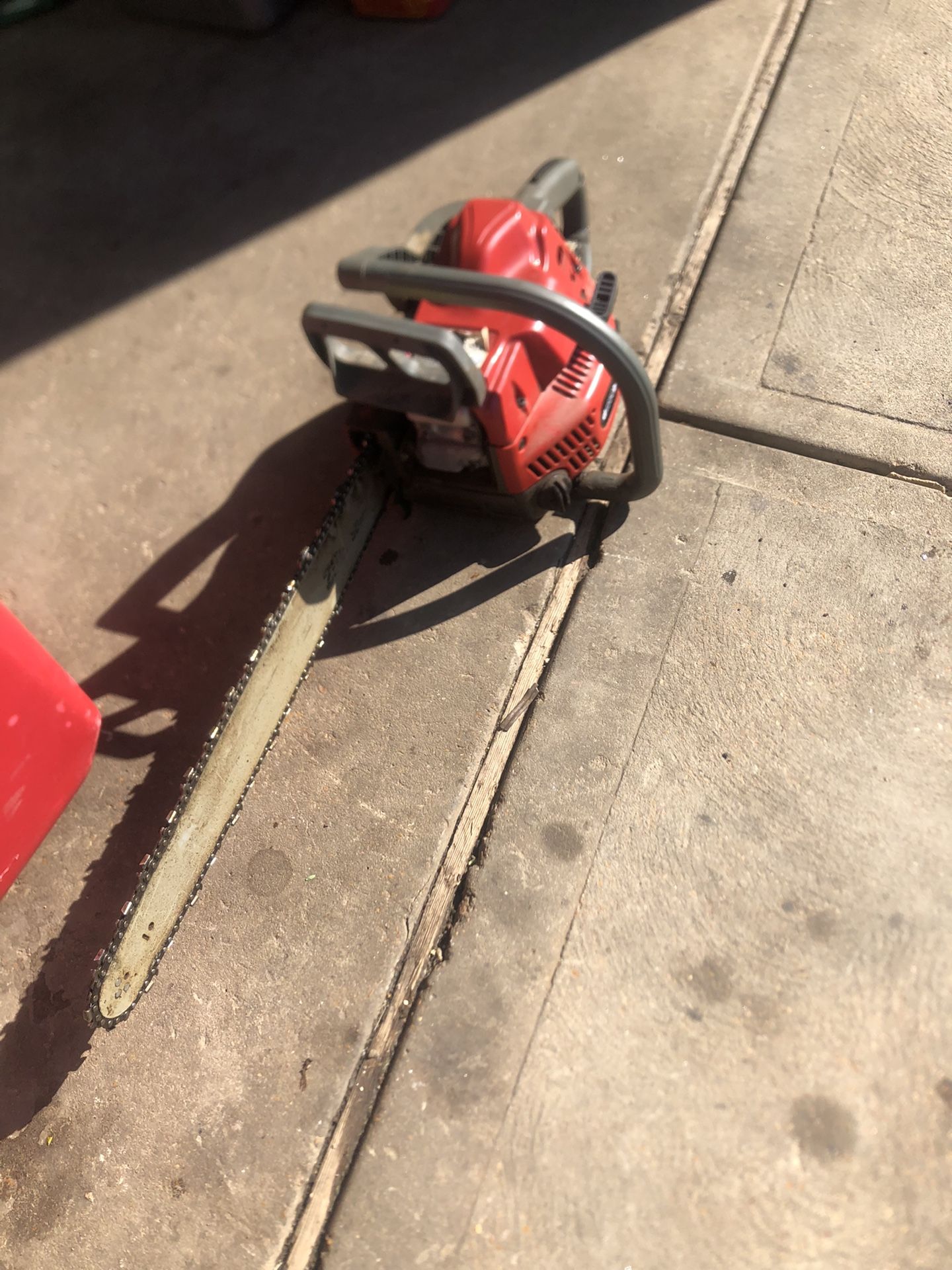 HOMELITE CHAIN SAW 20”