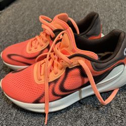 Lululemon Women's Beyondfeel Running Shoe Size 7 Like New 