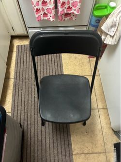 Free foldable chair