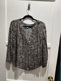 Women’s blouse shirt Size M