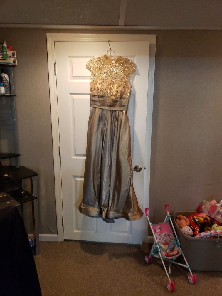 Evening/ Wedding/ Party Dress Size 6-8