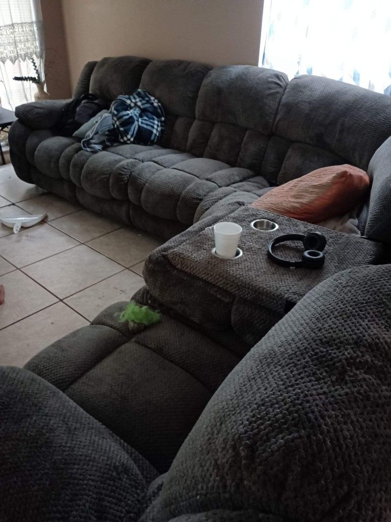 Sectional With 4 Reclining Parts