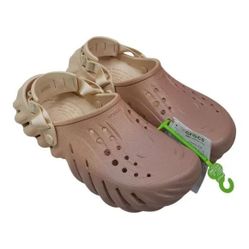 New Crocs Echo Clog light brown size 10