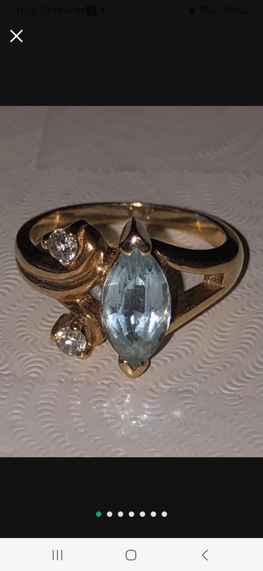 10k Gold Aquamarine & Diamond Ring