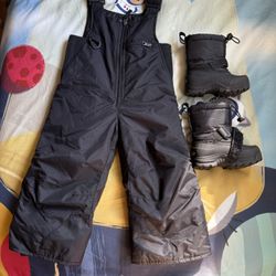 Toddlers no bib  and boots