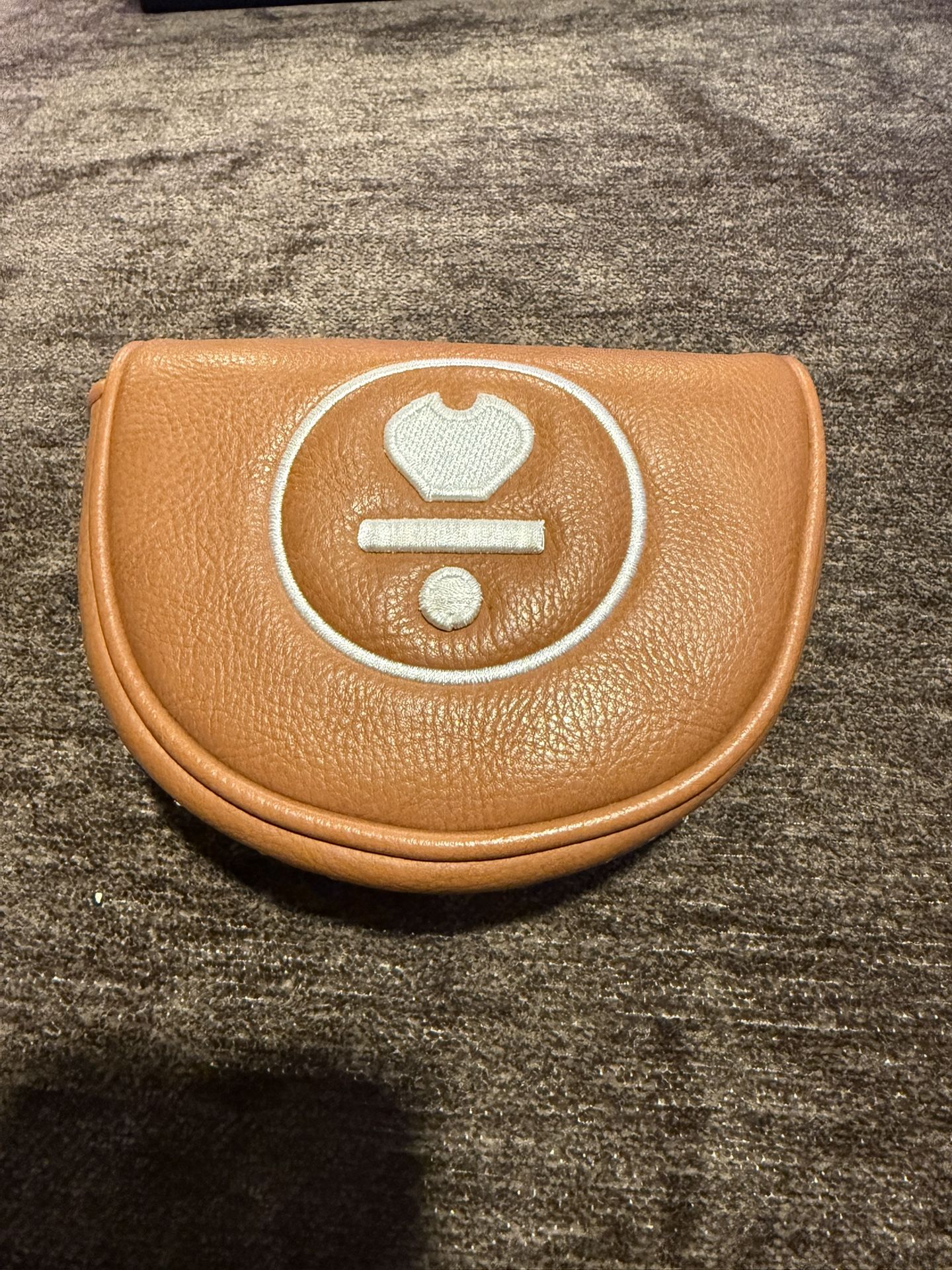 L.A.B. Mezz Max Putter Headcover