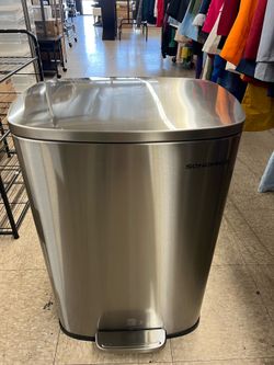 SONGMICS 13 Gallon (50 L) Trash Can Stainless Steel Kitchen Garbage Can w/ Soft Close - Silver *open box*