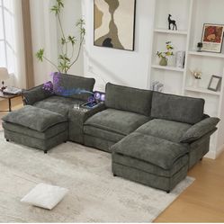 Selling like new couch!