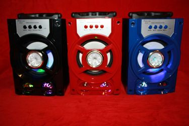 Bluetooth wireless sd card,usbflash drive fm radio speaker