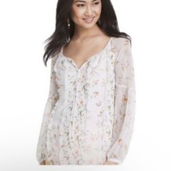 White House Black Market Blouse 🌼
