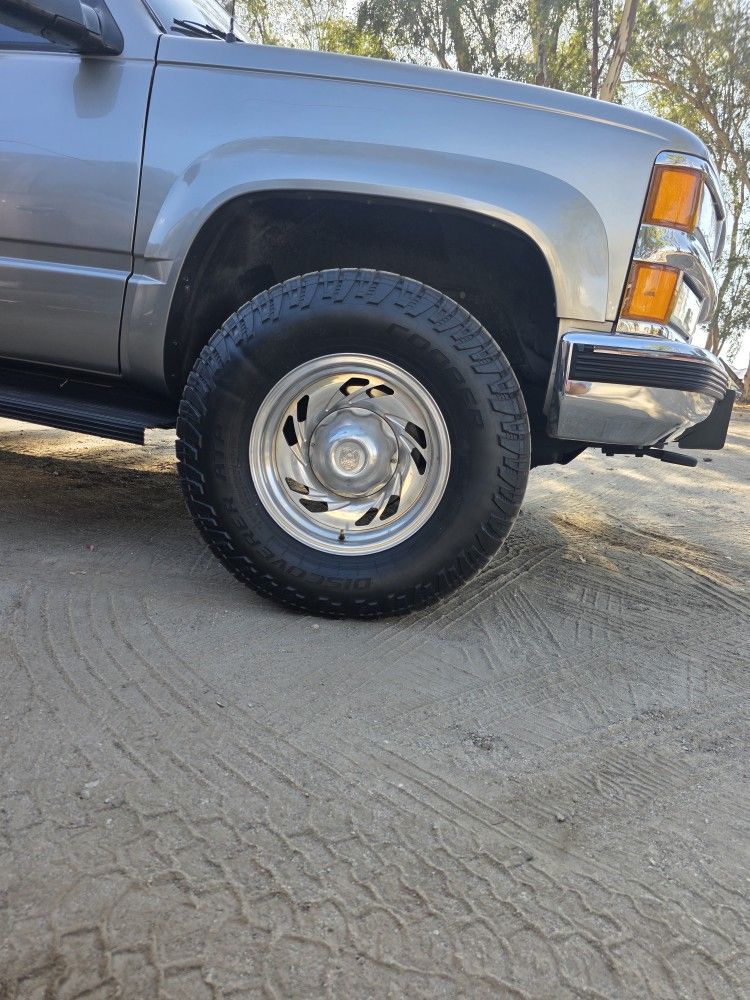 Chevrolet 8 Lug Wheels
