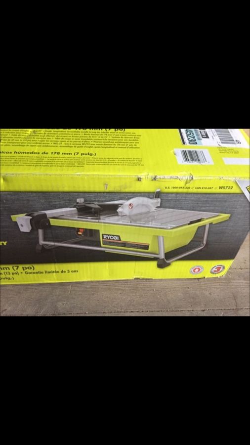 Ryobi 7" tabletop tile saw (like new)