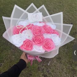 18 Rosas Eternas - 18 Eternal Roses