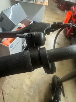 ELECTRIC SCOOTER