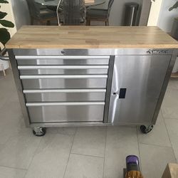 Husky Tool Chest 