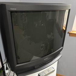 FREE: Sony Trinitron CRT 32” TV