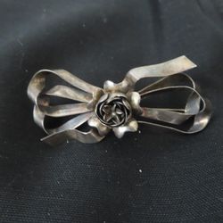 HOBE VINTAGE STERLING SILVER DIMENSIONAL ROSE & HEART BOW PIN BROOCH