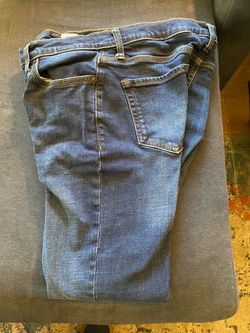 Like New Mens Amazon Essentials Skinny Moulant Blue Jeans/ Read Description