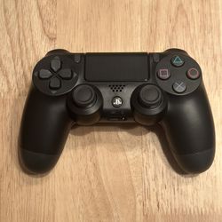 PlayStation 4 PS4 DualShock 4 Controller Black