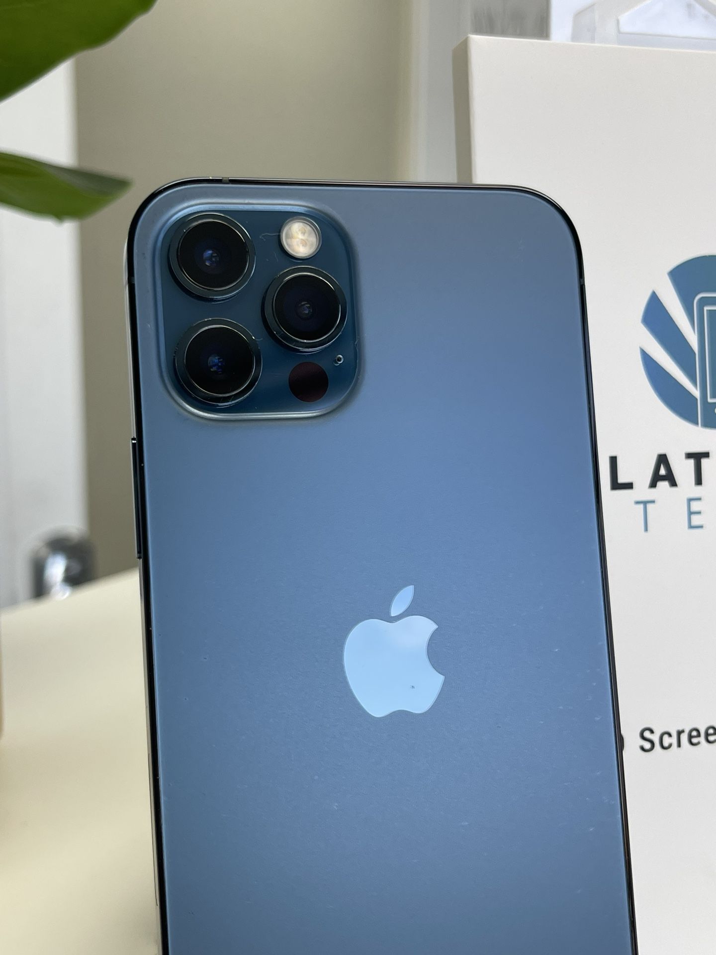iPhone 12 Pro 128Gb UNLOCKED Blue Case Wireless Headphones And Glass Protector