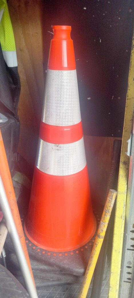 Construction Safety Cones There's 4 