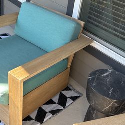 Patio Set With Table