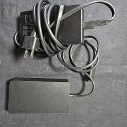Microsoft Surface Dock 2