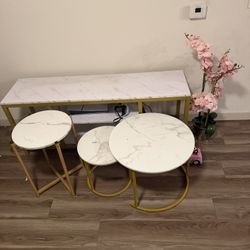 Table Set Like New