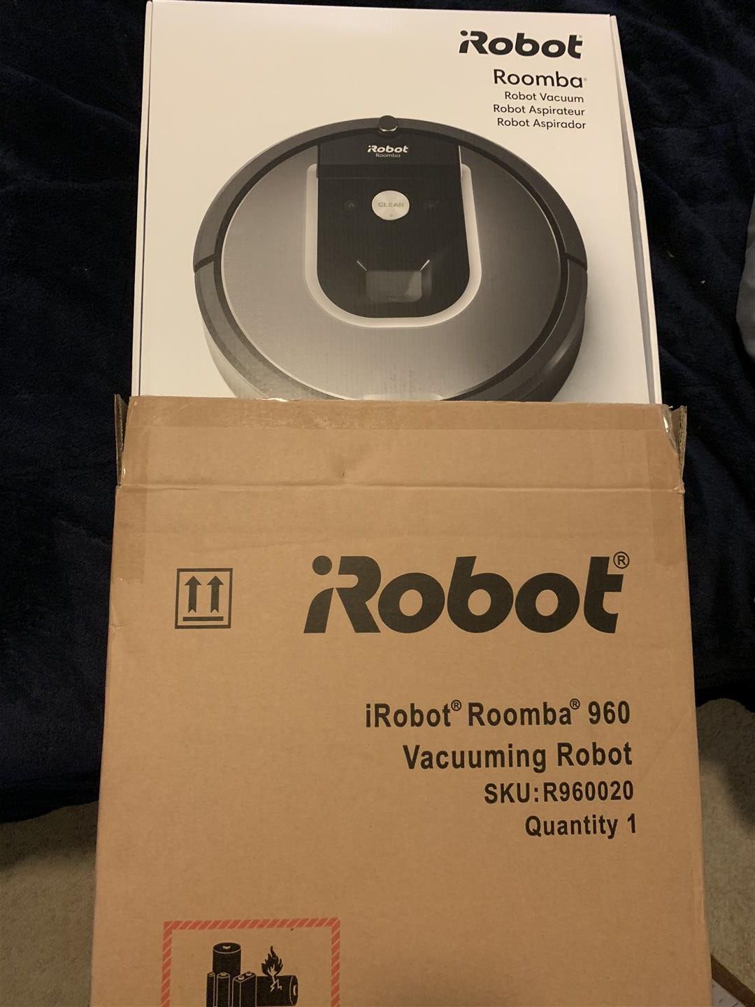 iRobot - Roomba 960 App-Controlled Self-Charging Robot Vacuum - Gray NEW SEALED