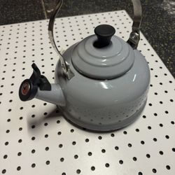 Le Creuset Tea Kettle 