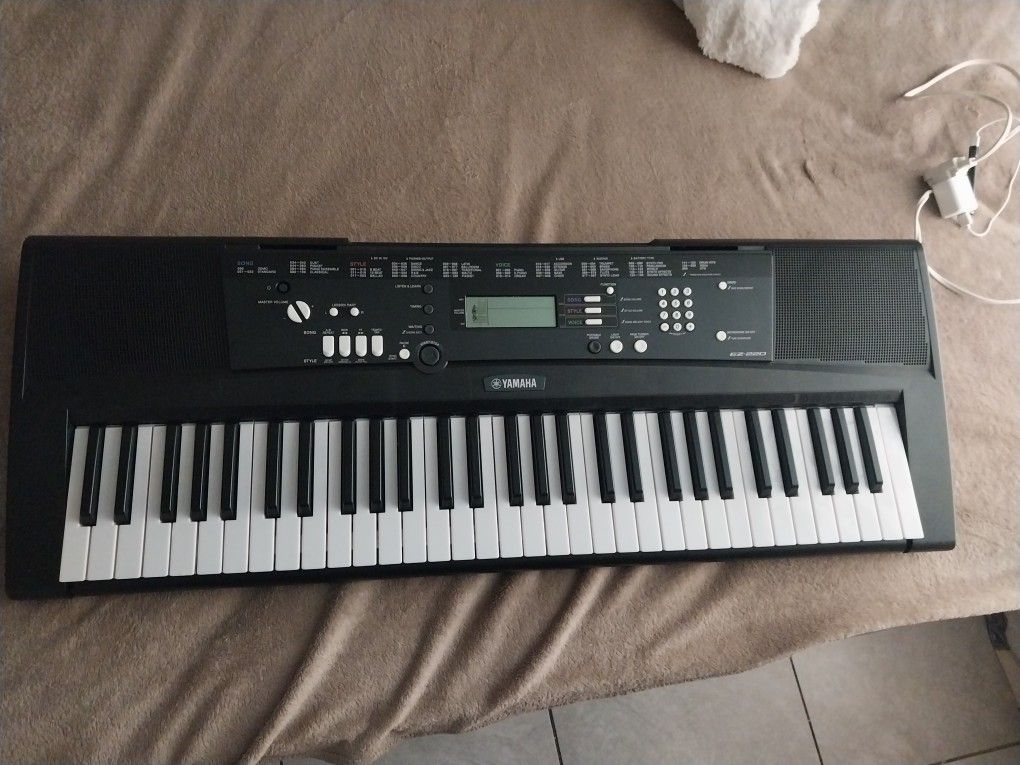 Piano Yamaha 