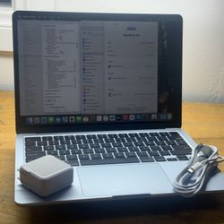 MacBook Air 2025 M4 13" 16GB RAM %100 Battery Health ~ Apple Care & Warranty
