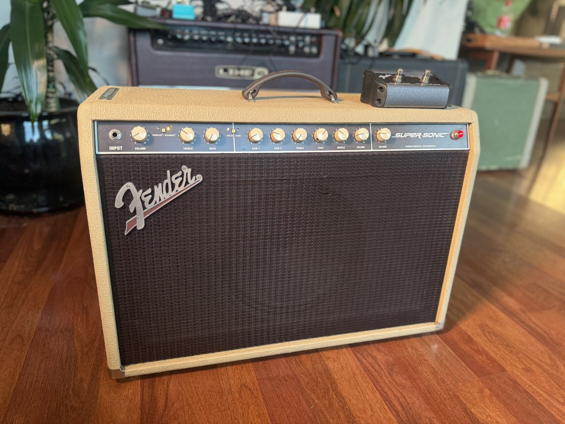 Fender Super Sonic 112 Guitar Combo Amplifier 60w