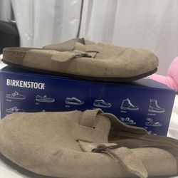 Boston clogs