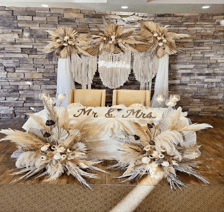 hotel personal Refresh Your Celebration with Impressive Wedding Decor!