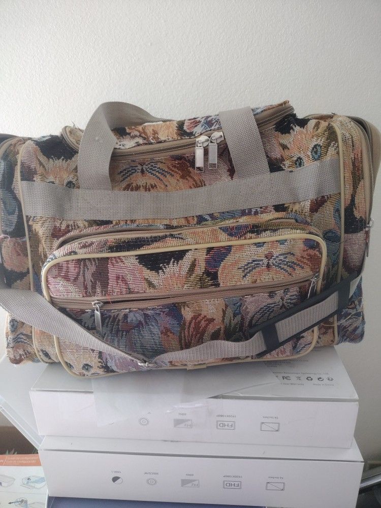 New Tapestry Cat Duffle Bag Or Carry On Luggage Ect