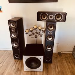 Polk Audio Speaker Set With powered 300 Watt Sub Like New
