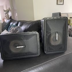 BOSE INDOOR /OUTDOOR SPEAKERS (like new)