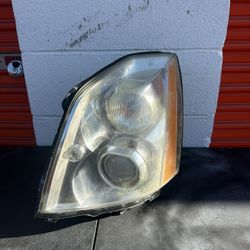 2006 - 2011 Cadillac DTS Driver LH Left Side Chrome HID Xenon Headlight OEM
