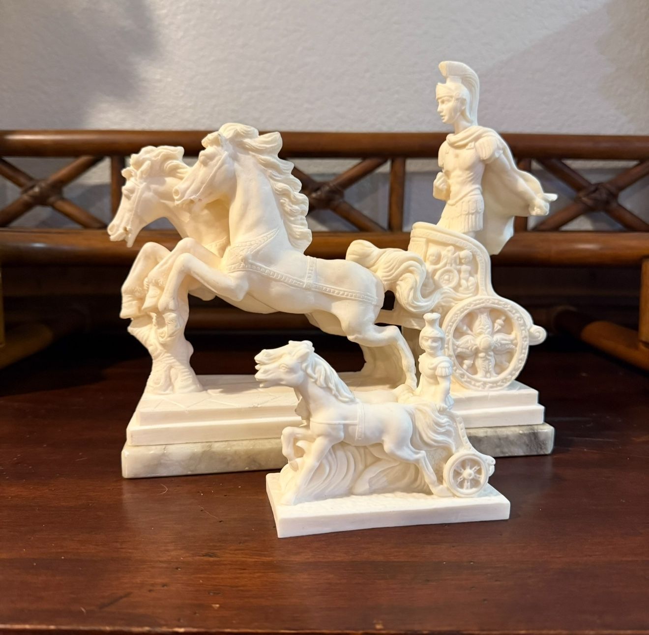 Set of 2 White Roman Chariot Horse Sculptures • Vintage-Style Resin Statues on Marble Base