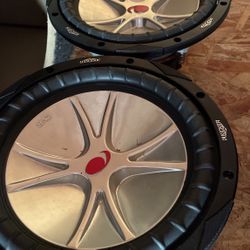 Kickers Speakers 12 Inches $275