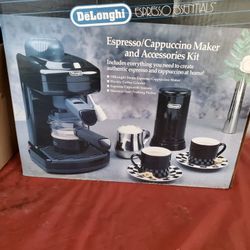 Espresso  Cappuccino Maker And Accessories  Kit.