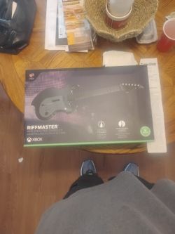 Xbox Riffmaster Guitar