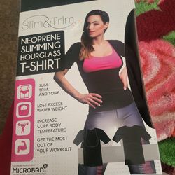 Slim And Trim Hour Glass Tshirt Size LG $5