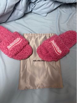 Balenciagas slide