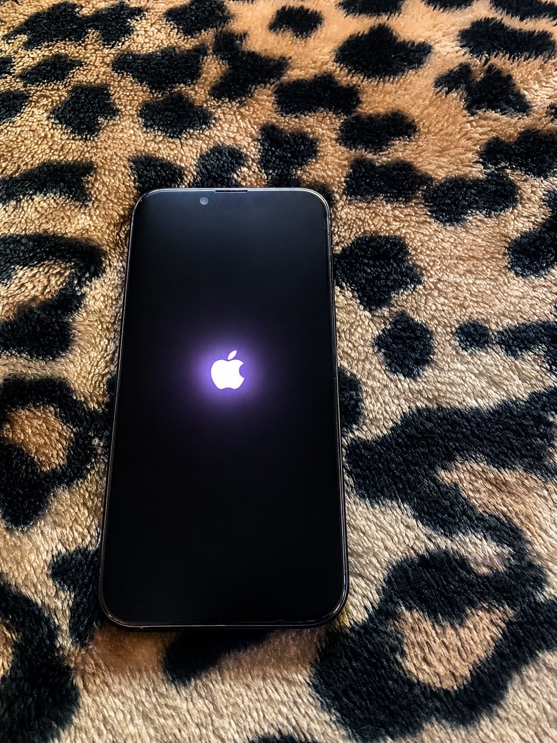 iPhone 14 128GB – Fully Functional, Light Wear and tear