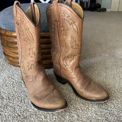 Old Western Tractor Supply Woman’s Boots