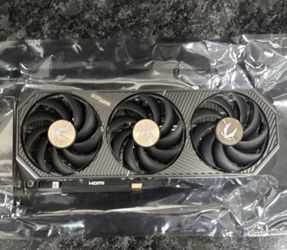 ZOTAC GeForce RTX 5070 SOLID OC 12GB GDDR7 PCIe x16 HDMI/DP GPU